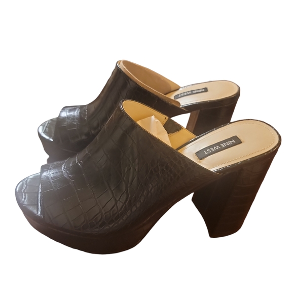 NINE WEST RAVYN PLATFORM OPEN TOE , BLACK,  CROC - Picture 3 of 6